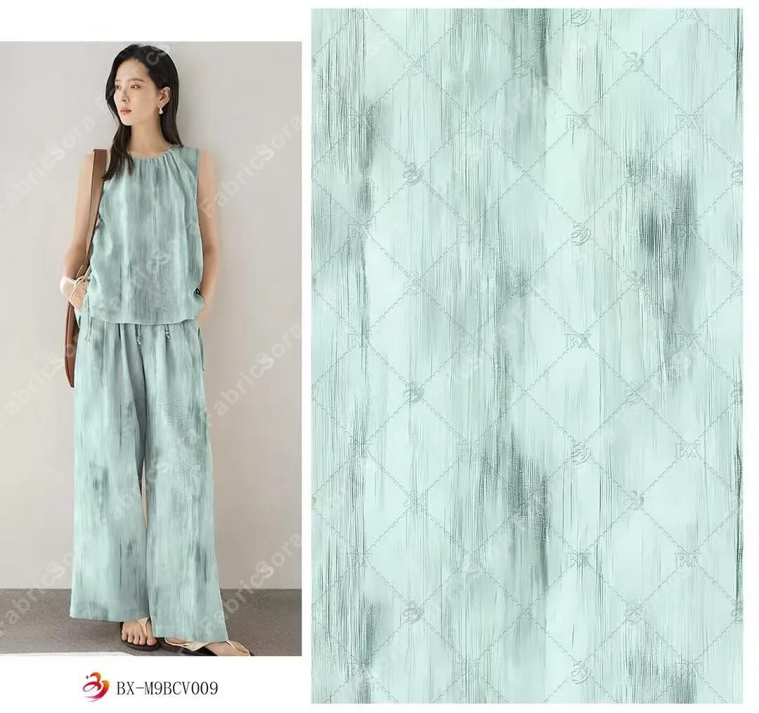 Tela rayon viscose menta con lavado acuarela pictórico suave